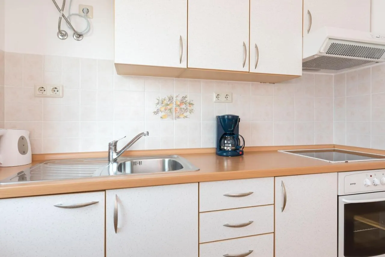 Apartment Studio Point Of View Punat